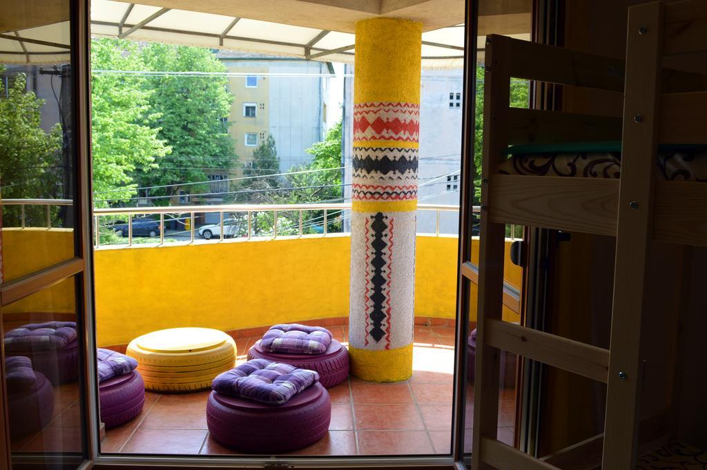 Exit Routine Hostel 蒂米什瓦拉 外观 照片
